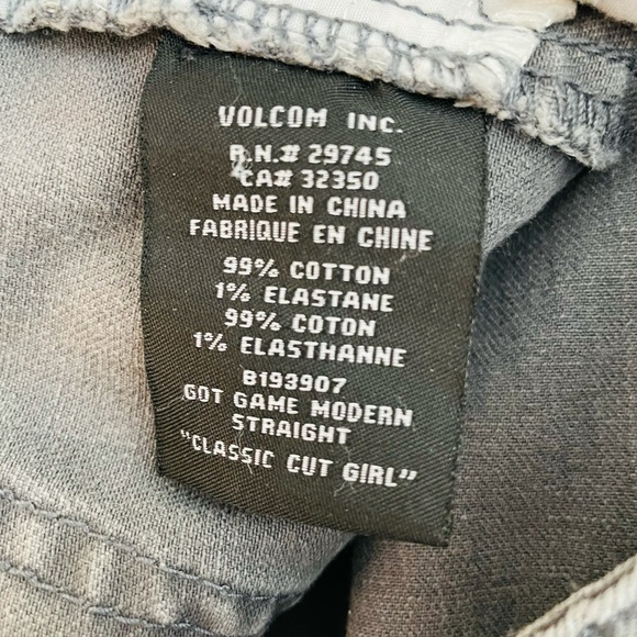 Volcom Juniors Gray Jeans “Classic cut girl” - Picture 8 of 8